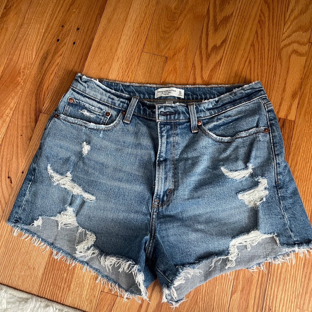 Abercrombie Curve Love High Rise Mom Shorts